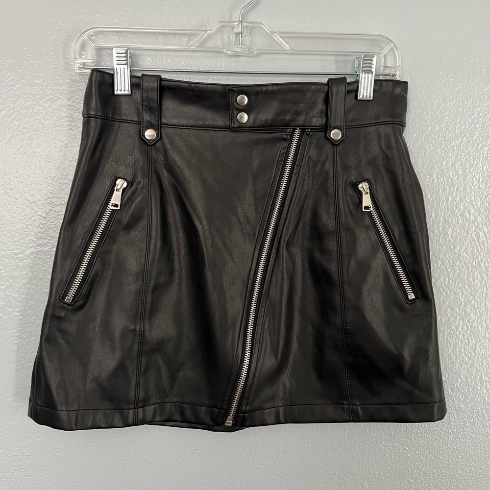 ZARA Black Faux Leather Moto Mini Biker Skirt with Zippers Size Small